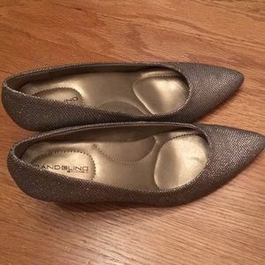 Like new silver Bandolino pumps
